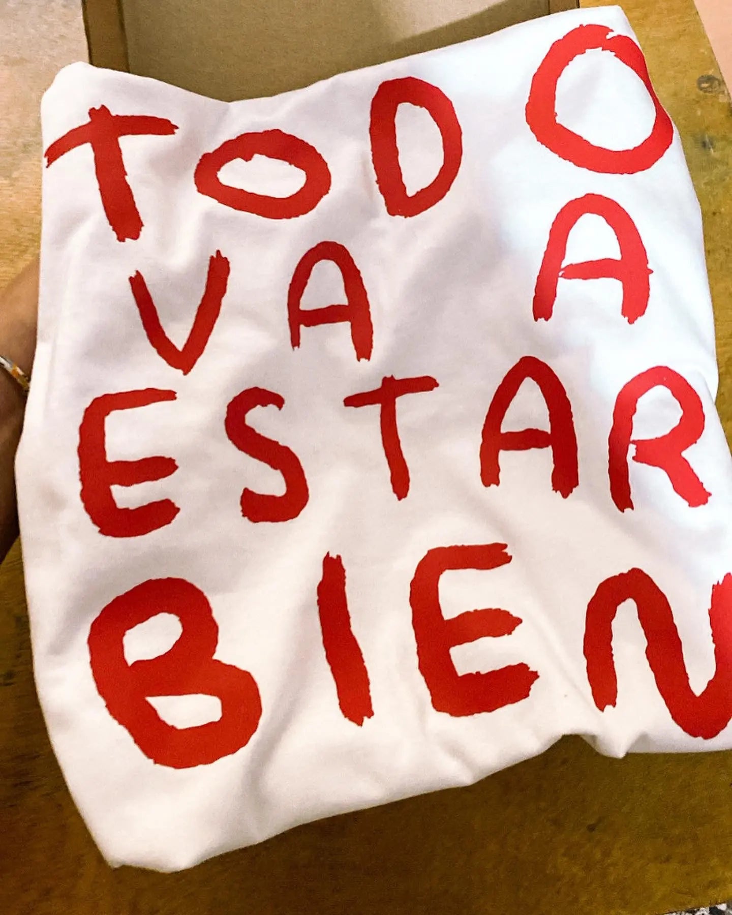 Todo va a estar bien - Playera Unisex Torna Gris - Artista Mexicano