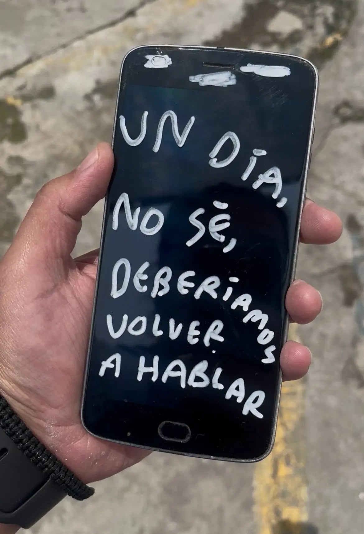 Celular coleccionable Tornagris Torna Gris - Artista Mexicano