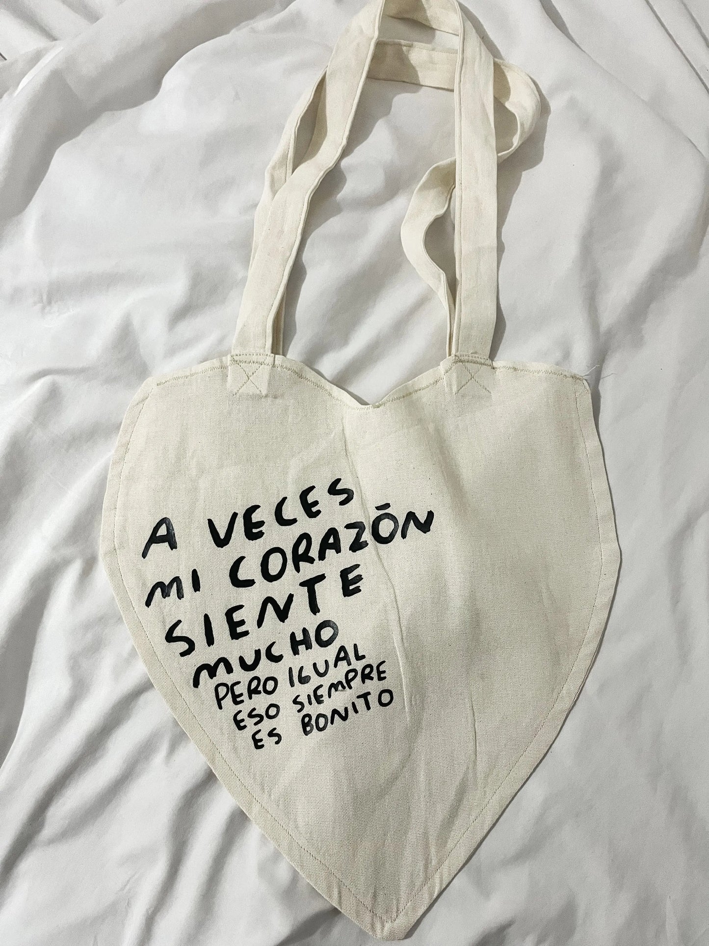 Bolsa totebag Corazon (fisico) - Torna Gris - Artista Mexicano