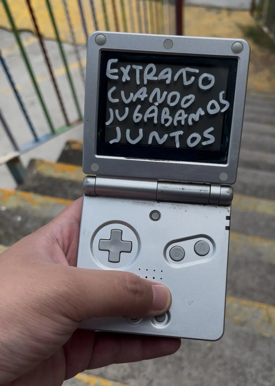 Arte-hecho-pintura Torna Gris - Artista Mexicano