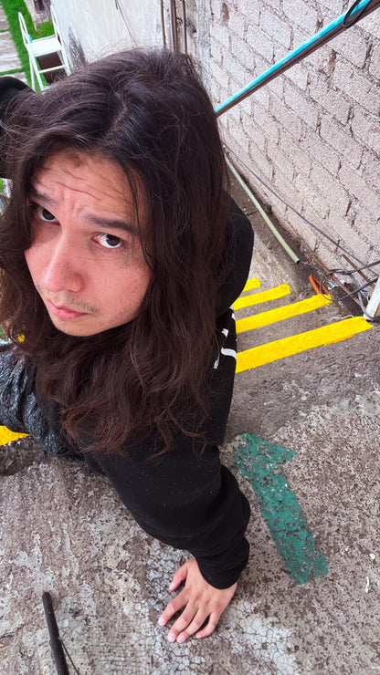 Hoodie Ya lloré, gracias – Negra con Estampado Blanco | Tornagris