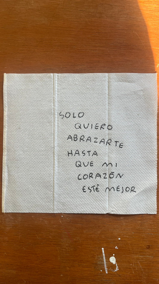 Solo Quiero Abrazarte – Servilleta Enmarcada Original
