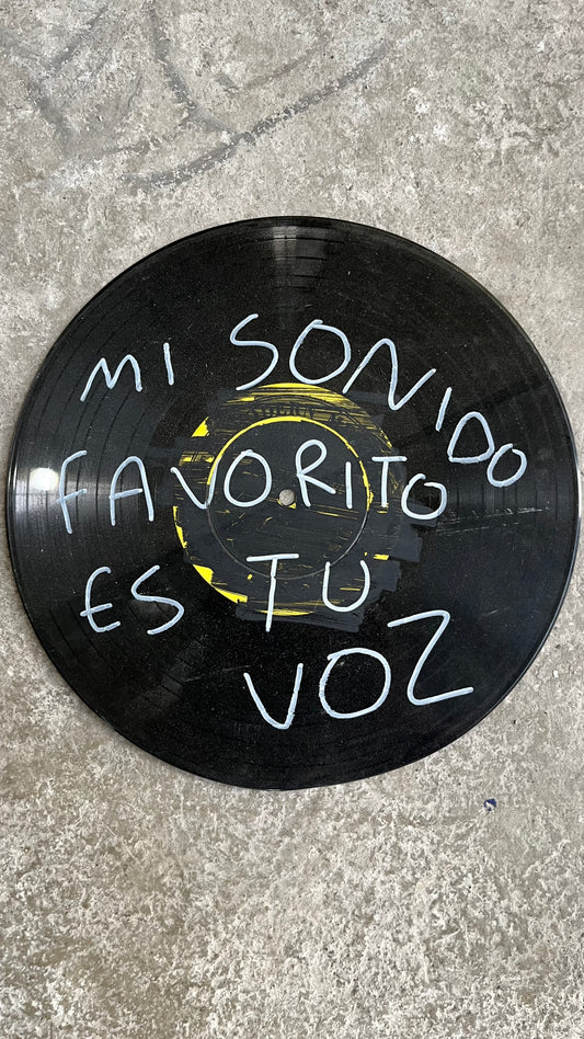 Mi Sonido Favorito Es Tu Voz – Disco Vinyl Intervenido