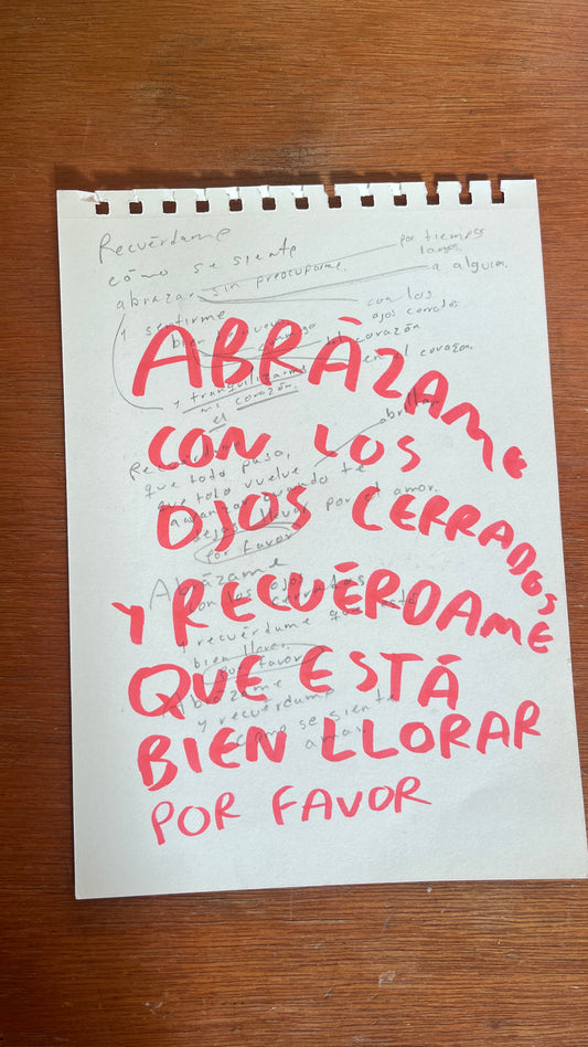 Abrázame con los Ojos Cerrados – Pintura Original en Hoja de Acuarela