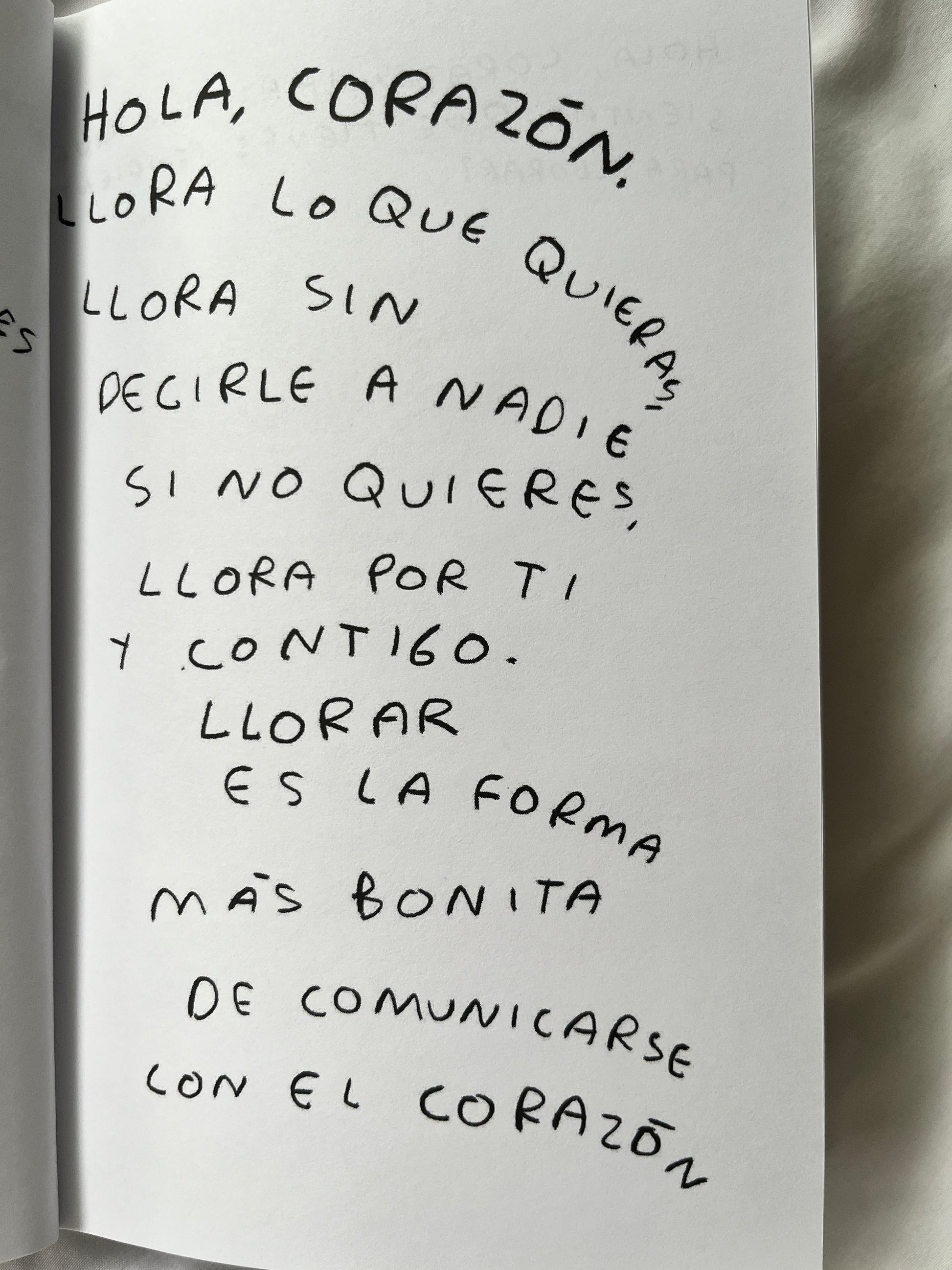 Hola, corazon. Diario para entender tus sentimientos (FISICO)
